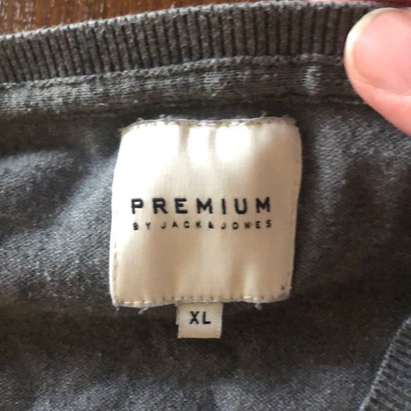 Men’s grey pull over sweater - Picture 2 of 2